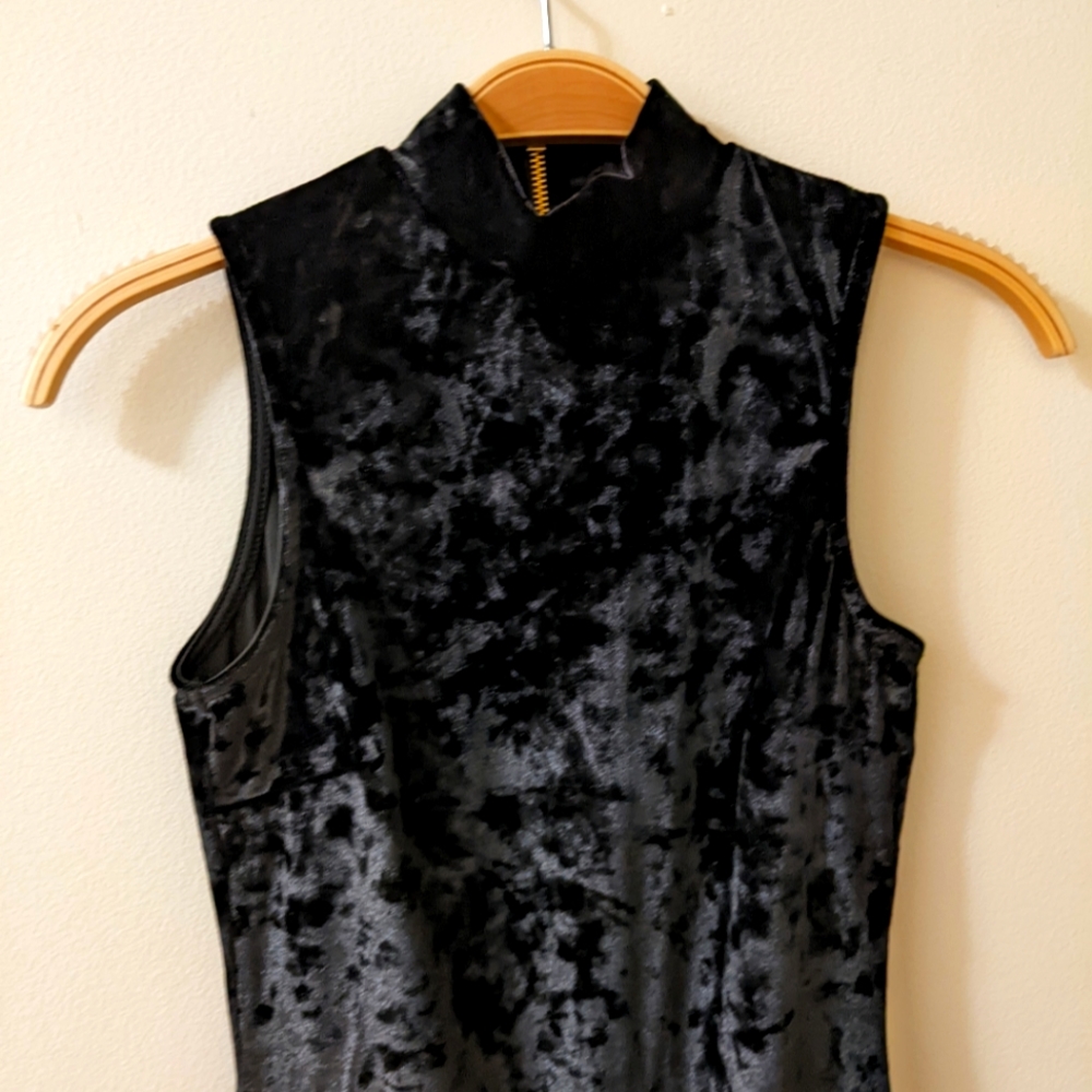 ASOS Miss Selfridge petite crushed black velvet mock neckbodycon mini dress  sz2